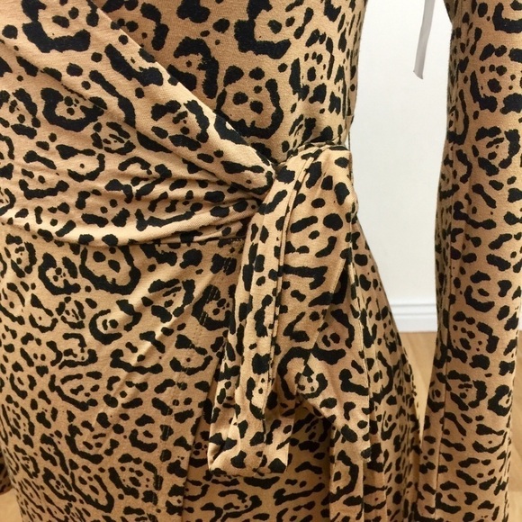 Good American Daynight Long Sleeve Midi Wrap Dress Size 0 (XS) - Picture 4 of 11